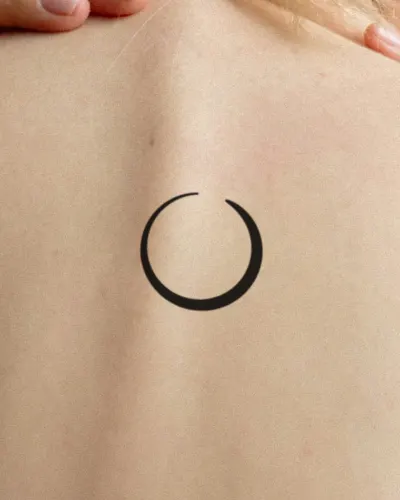 Ensō tattoo on a back, preview